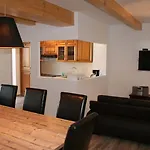 Villa Suton