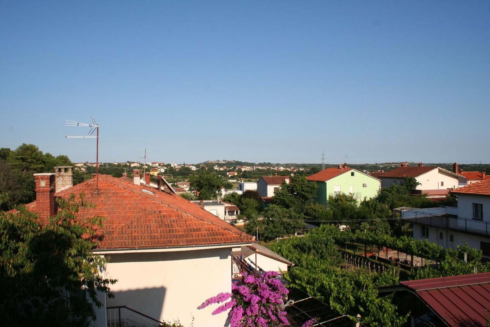 Suton Vila